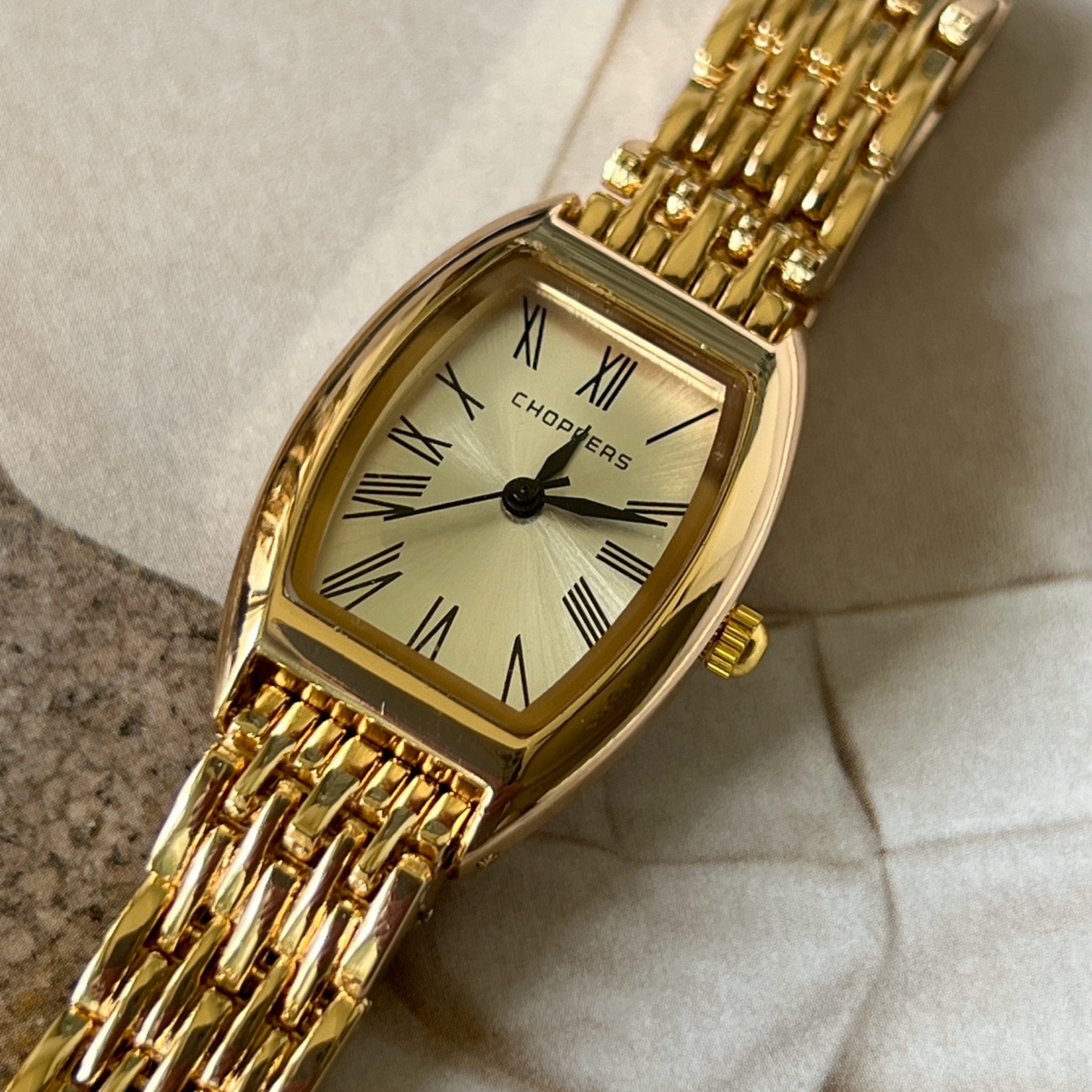 Ženski Sat Retro Gold - Слика 4