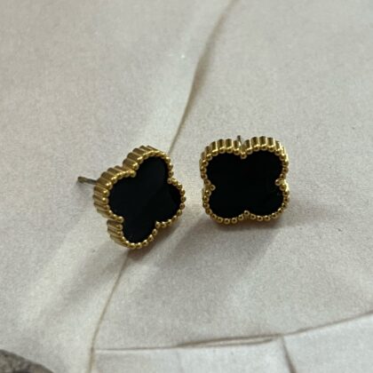 Van C. Minđuše Black Classic