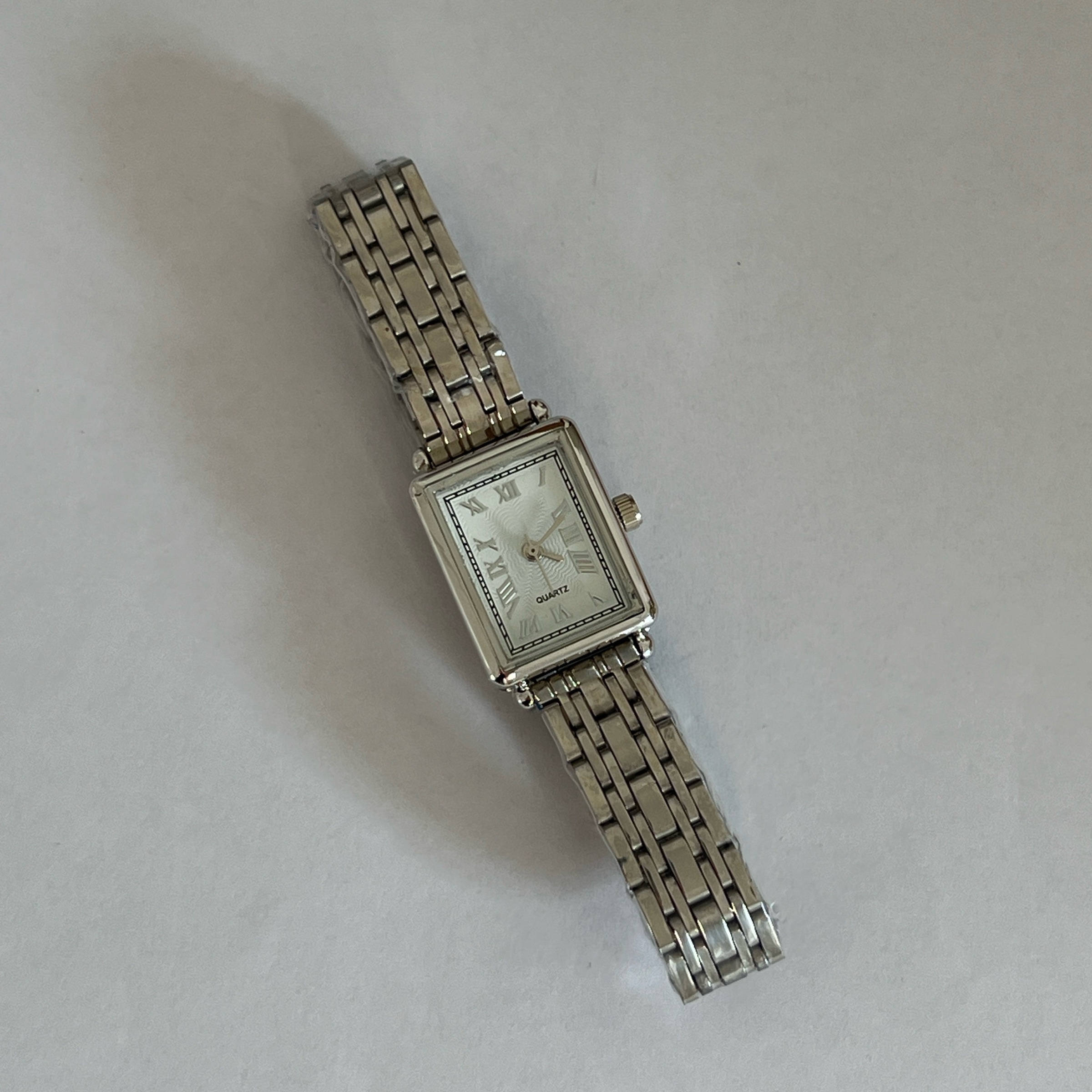 Ženski Sat Retro Silver